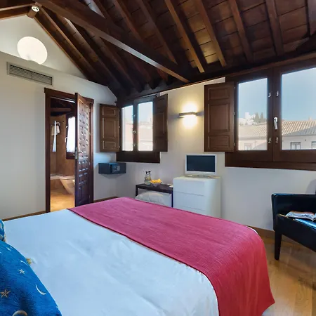 Gar Anat Boutique - Domus Artis Hotell Granada