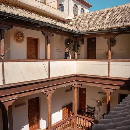 Gar Anat Boutique - Domus Artis Granada