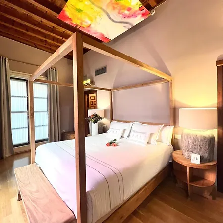 Gar Anat Boutique Hotel 3*